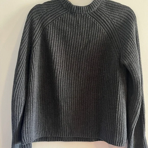 Quince 100% Organic Cotton Fisherman Crew Sweater - Women's Medium - Charcoal - Picture 2 of 8